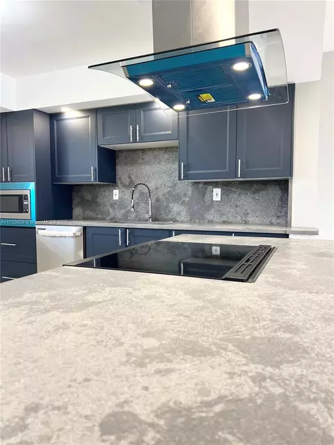 4940 E Sabal Palm Blvd #303, Tamarac, FL 33319