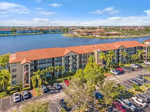 1400 SW 131st Way #204Q, Pembroke Pines, FL 33027