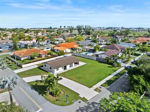 9791 NW 27th St, Doral, FL 33172
