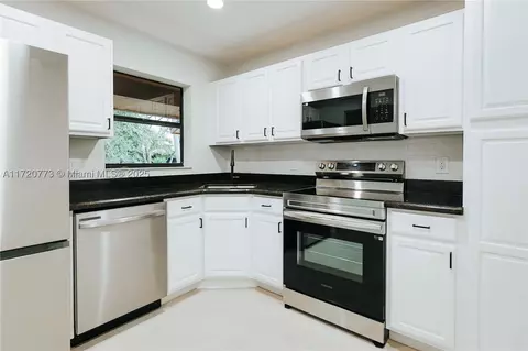 3939 Cocoplum Cir #3521, Coconut Creek, FL 33063