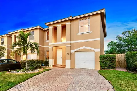 703 NW 135th Ave #0, Pembroke Pines, FL 33028