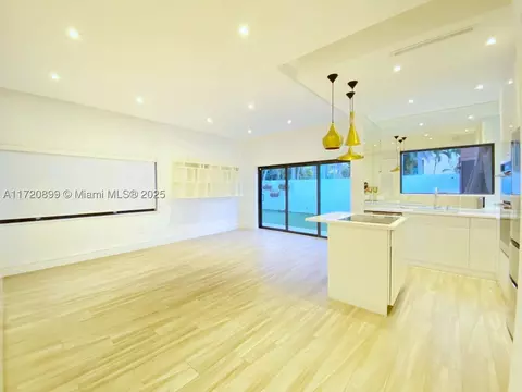 1890 Brickell Ave #2, Miami, FL 33129