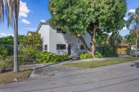 1710 SW 35th Ct, Miami, FL 33145