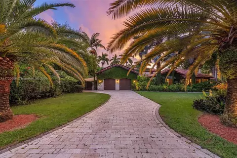 11520 Griffing Blvd, Biscayne Park, FL 33161