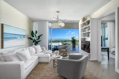 5775 Collins Ave #1705, Miami Beach, FL 33140