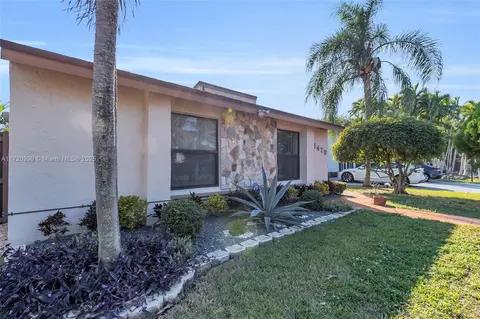 11420 SW 34th Ln, Miami, FL 33165