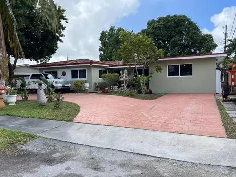 6760 W 6th Ct, Hialeah, FL 33012