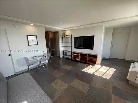 710 Washington Ave #501, Miami Beach, FL 33139