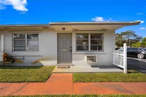 2640 Pierce St #2, Hollywood, FL 33020
