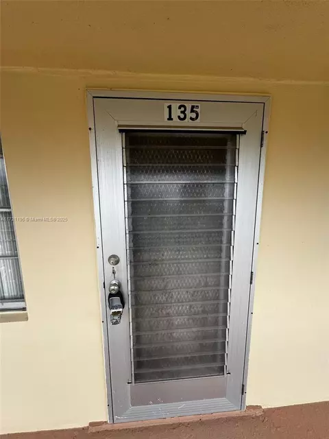 135 Berkshire #F, West Palm Beach, FL 33417