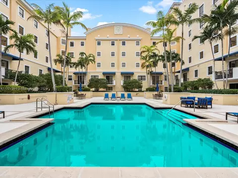 8395 SW 73rd Ave #905, Miami, FL 33143