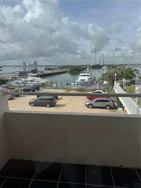 7904 West Dr #204, North Bay Village, FL 33141