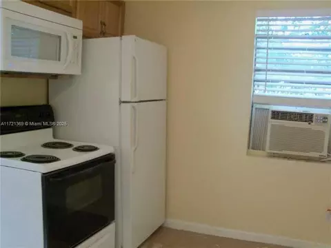 Other - 800 Phippen Waiters Rd, Dania Beach, FL 33004 photo 4 of 7