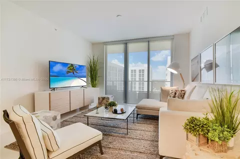 2960 NE 207th St #804, Aventura, FL 33180