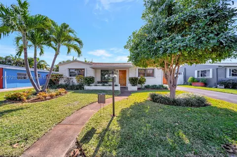 3516 SW 15th St, Fort Lauderdale, FL 33312