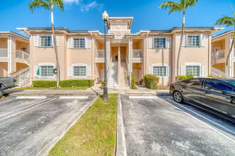 2733 NE 3rd Ct #204, Homestead, FL 33033