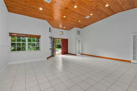 Living - 665 Hampton Ln, Key Biscayne, FL 33149 photo 4 of 5
