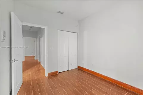 Bedroom - 665 Hampton Ln, Key Biscayne, FL 33149 photo 4 of 4