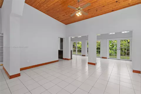 Living - 665 Hampton Ln, Key Biscayne, FL 33149 photo 3 of 5
