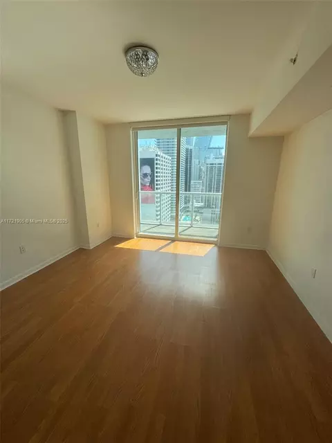 244 Biscayne Blvd #2707, Miami, FL 33132