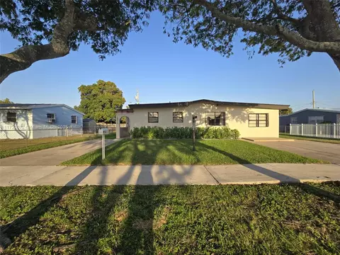 18915 NW 44th Ct, Miami Gardens, FL 33055