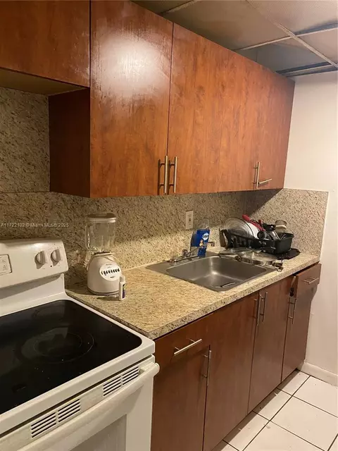 301 NW 177th St #119, Miami Gardens, FL 33169