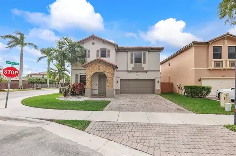 10402 SW 224th Ter, Cutler Bay, FL 33190