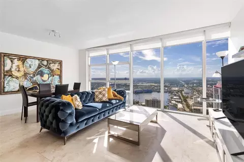 1830 S Ocean Dr #4507, Hallandale Beach, FL 33009