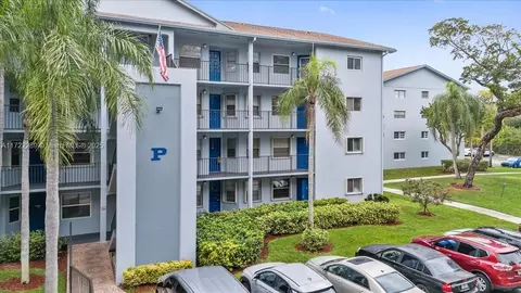 650 SW 124th Ter #315P, Pembroke Pines, FL 33027