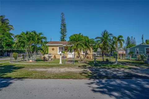 637 NW 4th St, Homestead, FL 33030