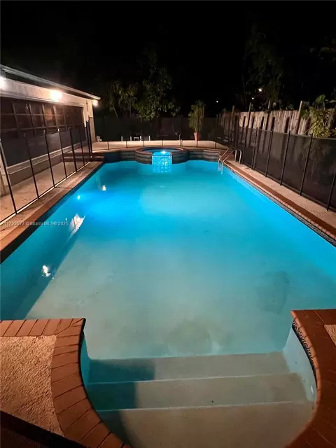 Exterior - 9478 Easter Rd, Cutler Bay, FL 33157 photo 3 of 3