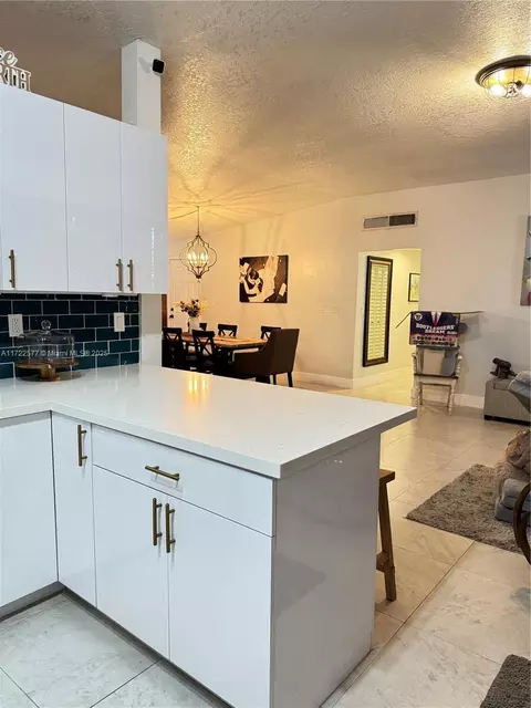 Kitchen - 9478 Easter Rd, Cutler Bay, FL 33157 photo 3 of 3