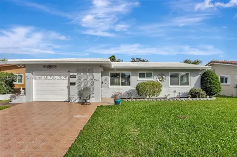 4520 NW 43rd Ave, Tamarac, FL 33319