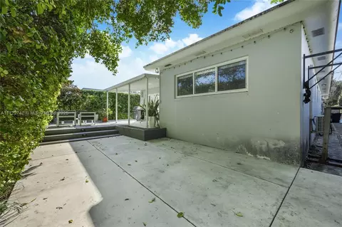 9365 Dickens Ave, Surfside, FL 33154 photo 28