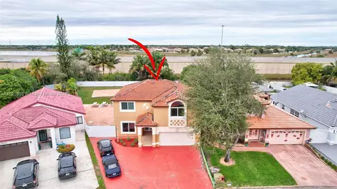 19912 NW 86th Ct, Hialeah, FL 33015