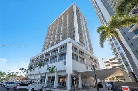 1720 Harrison St #14A, Hollywood, FL 33020