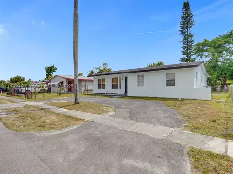 650 SW 28th Ter, Fort Lauderdale, FL 33312