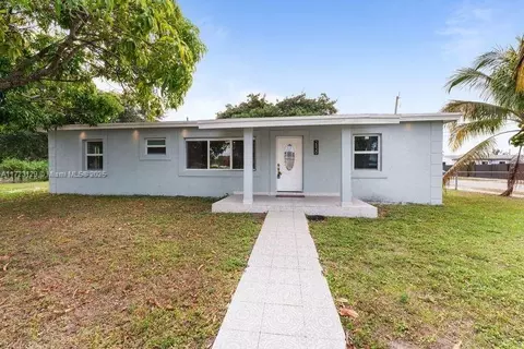 2830 NW 156th St, Miami Gardens, FL 33054