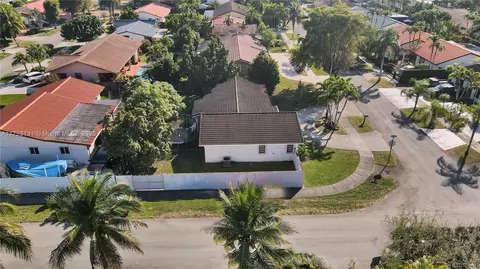 5205 SW 102nd Pl, Miami, FL 33165