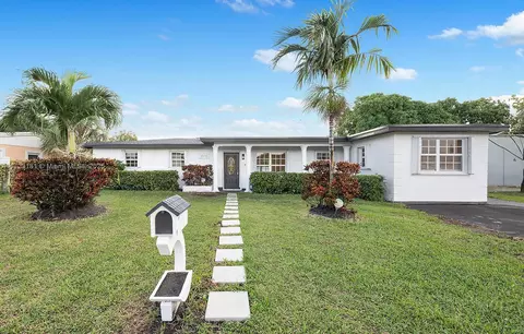 17130 NW 42nd Ct, Miami Gardens, FL 33055
