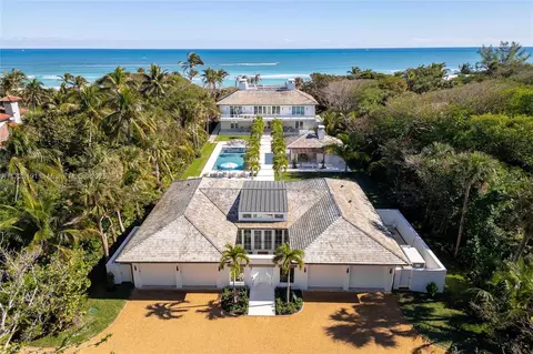 402 S Beach Rd, Jupiter Island, FL 33455
