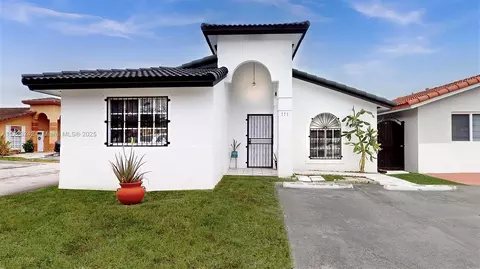 7001 W 35th Ave #171, Hialeah, FL 33018