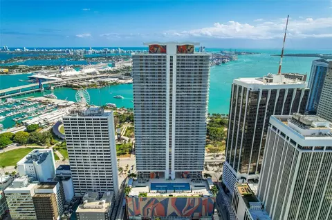 50 Biscayne Blvd #4208, Miami, FL 33132