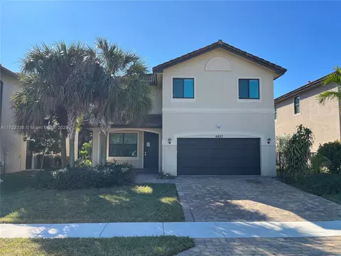 4853 Pond Pine Way, Greenacres, FL 33463