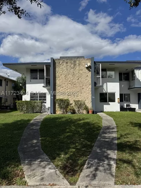 5325 Hollywood Blvd #5325, Hollywood, FL 33021