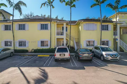 2728 NE 3rd Ct #102, Homestead, FL 33033
