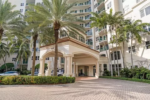 20000 E Country Club Dr #206, Aventura, FL 33180