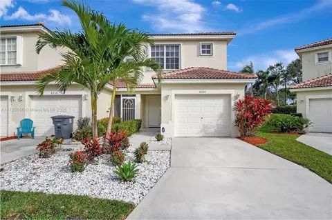 8060 Briantea Dr #8060, Boynton Beach, FL 33472