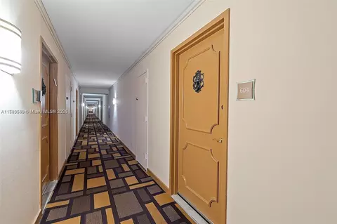 231 174th St #604, Sunny Isles Beach, FL 33160