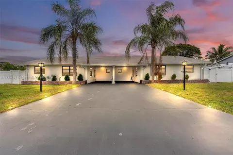 1111 Brown Rd, Lake Worth, FL 33462
